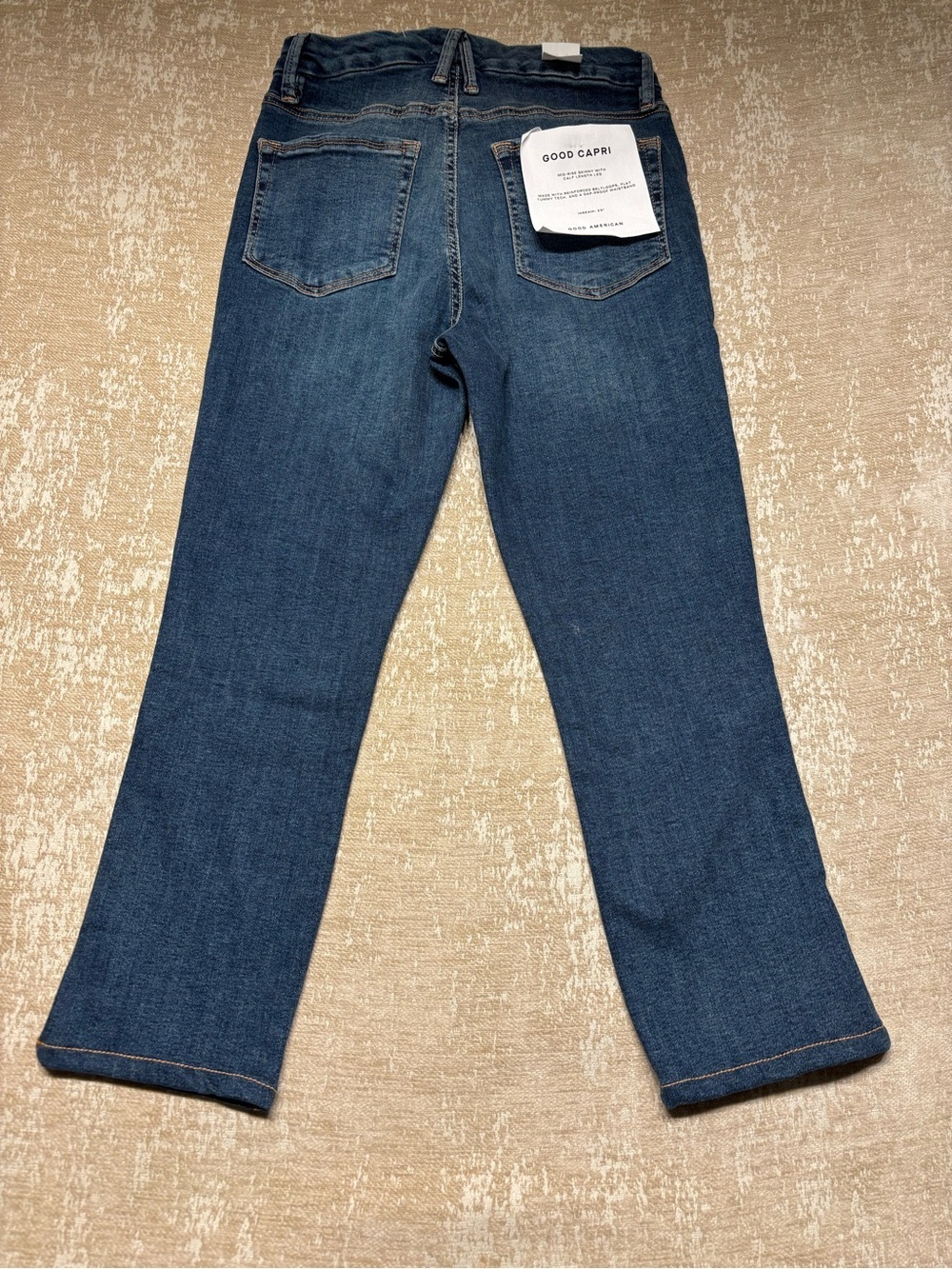 π·οΈ Good American Good Capri Skinny Jeans Mid Rise Crop Split Cuff Blue 4/27 NWT - Picture 14 of 16